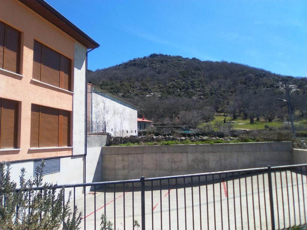 Apartamentos La Covatilla Neila de San Miguel Exteriér fotografie